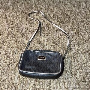 MK cross body brown